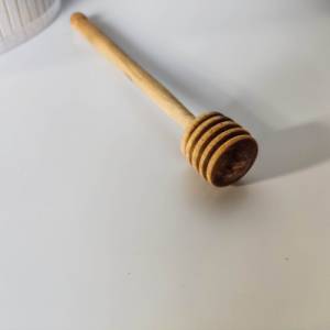 Langer Honiglöffel aus Nussholz | Handgemachter, gedrechselter Löffel für Honig | Küchenutensilien aus Holz Bild 6