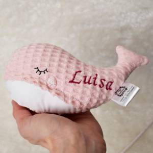 Wal-Kissen Rosa aus Waffelpique - personalisierbares Geschenk zur Geburt Bild 2