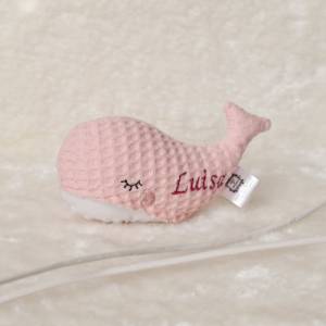 Wal-Kissen Rosa aus Waffelpique - personalisierbares Geschenk zur Geburt Bild 5
