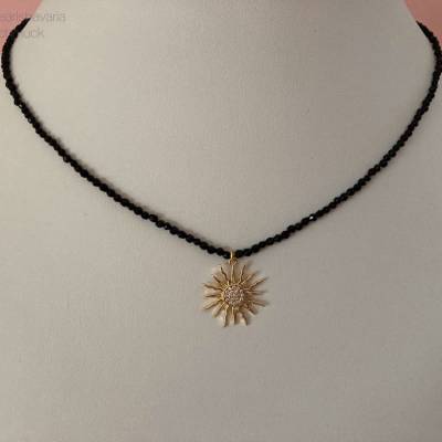 Onyxkette mit Sonnenanhänger: Messing mit Zirkonia und 18 ct. Vergoldung, Geschenk für Frauen, Handarbeit aus Bayern