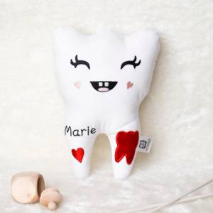 Zahn Kissen - personalisierbar mit Namen, individuelle Geschenkidee für Kinder - Zahnfee mit Kuschelfaktor Bild 1