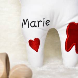 Zahn Kissen - personalisierbar mit Namen, individuelle Geschenkidee für Kinder - Zahnfee mit Kuschelfaktor Bild 3