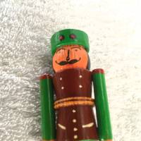 Vintage Kleiner Husar Weihnachtsfigur aus Holz aus den 70er Jahren Bild 5
