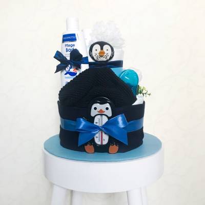 Windeltorte Pinguin dunkelblau zur Geburt