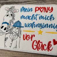 Tassenteppich Mugrug / Pony Liebe / Geschenkidee / Gestickt / Bild 1