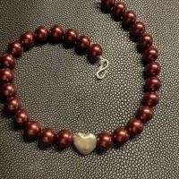 Rote Perlenkette,Handgefertigte Halskette mit roten Perlen,Perlencollier,Halskette mit Herz, Brautschmuck, Halsschmuck, Bild 1