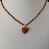 Braune Granatkette mit Herz: Glas blattgoldgefüllt, Geschenk für Frauen, Trachtenschmuck, Handarbeit aus Bayern Bild 5