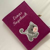 Personalisiertes Tagebuch aus Filz mit Schloß Katze Bild 2