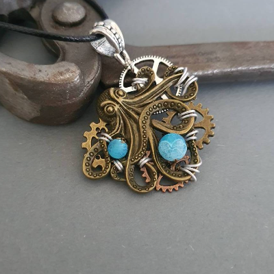 Steampunk Kraken Kette mit Zahnräder und Hellblauer Achat Perlen Draht/ Handgemachte Halskette