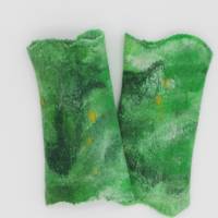 Armstulpen grün aus Wolle und Seide, Größe M, Pulswärmer für den Winter, Manschetten zum Aufpeppen der Kleidung, Stulpen Bild 2