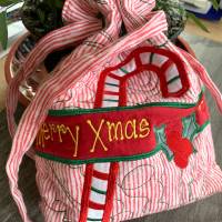 Geschenkesack für Weihnachtsmitbringsel aus besticktem Leinenstoff, gefüttert: Merry Xmas (grün-rot) Bild 2