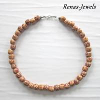 Holzkette kurz rot braun beige Holzperlen Kette Afrika Perlenkette Holzperlenkette Handgefertigt Bild 3