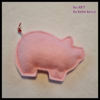 Rosa Glücksschweinchen aus Filz "2023 - Klee" von he-ART by helen hesse Bild 5