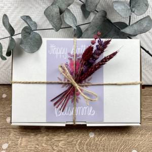 Geburtstagsgeschenk für Frauen mit Trockenblumen personalisiert, Geschenk für Schwester und Freundin Bild 8