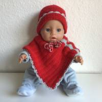Puppenponcho mit Mütze, rot mit grau, für Größe 43-48 cm, gehäkelt, Poncho für Puppen Bild 2