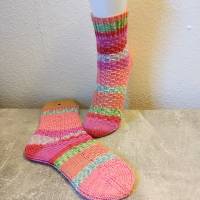 handgestrickte Socken, Größe 36/37, 6-fach Sockenwolle, orange-rosa-pink, warme Strümpfe Bild 1