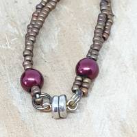 Halskette mit schillernden Rivolistein in braun-weinrot Bild 4