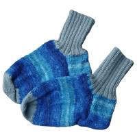 handgestrickte Socken für Erwachsene, Größe 36 - 37 blau grau gestreift Bild 1
