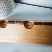 Teelichthalter für 3 Teelichter aus Holz | Holzdekoration für Kerzen aus Massivholz | Buche Teelichthalter in Dachform Bild 6