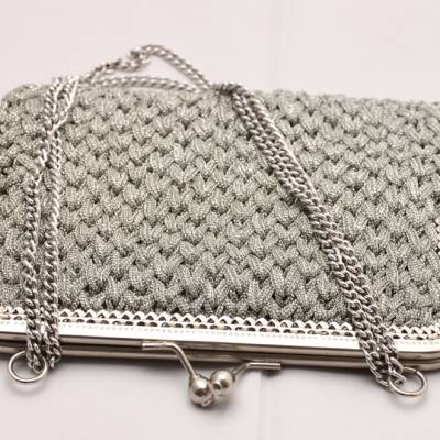 Vintage Abendtasche Tasche Schultertasche Silber Farbe gehäkelt 50er Jahre Handgemacht für Opernball