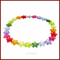 Kette "Estrelita" mit bunten Sternen in Regenbogen- oder Pastellfarben und versilbertem Knebelverschluss Bild 2