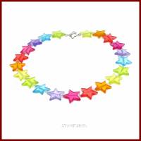 Kette "Estrelita" mit bunten Sternen in Regenbogen- oder Pastellfarben und versilbertem Knebelverschluss Bild 5