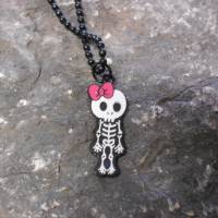 Skelett Mädchen Halskette verpielt Skull Totenkopf in 2 verschiedenen Ausführungen Bild 1