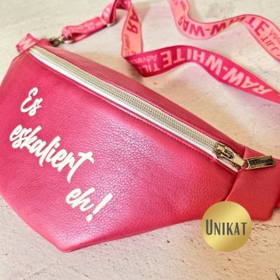 Unikat / Trendy Crossbag / Crossbody / HipBag / Bauchtasche / Gürteltasche / Umhängetasche aus Kunstleder in Pink