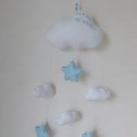 Baby Mobile mit Mond, Wolken und Sternchen aus Filz - Geschenk zur Geburt - andere Farben möglich - personalisierbar Bild 2