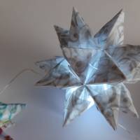 Origami Bastelset Bascetta 10 Sterne transparent mit Schnörkel und Ranken 5,0 cm x 5,0 cm Bild 9