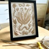 Linoldruck Dornige Blume - Gold auf Weiß Bild 5