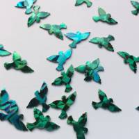 Stanzteile Tauben 50 Stück aus Hologrammkarton, blau und grün schimmernd, Dekostreu, Kartenbasteln, Scrapbooking Bild 3