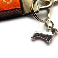 Schlüsselanhänger Dackel mit Wurst Wurstkette aus Baumwollstoff und Webband Bild 9