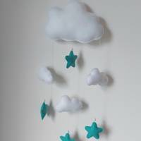 Baby Mobile mit Mond, Wolken und Sternchen aus Filz - Geschenk zur Geburt - andere Farben möglich - personalisierbar Bild 2