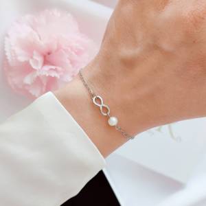Infinity Armband mit Süßwasser Perle Edelstahl, Unendlichkeitszeichen, Personalisiertes Geschenk, Geschenke für Frauen Bild 3