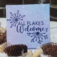 Winterlicher Schriftzug - "All Flakes Welcome" Bild 4