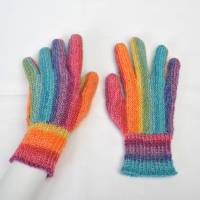Finger-Handschuhe Regenbogen Wolle handgestrickt Damen Bild 1