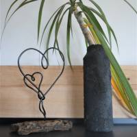 Handgemachte Herzskulptur aus Draht und Holz | industrial Deko Wohnzimmer | Drahtfigur Line Art Liebe |  minimalistisch Bild 4