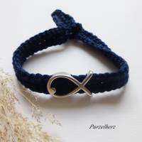 Gehäkeltes Armband mit Metallperle Fisch - Häkelarmband,Damenarmband,Geschenk marineblau, silber Bild 1