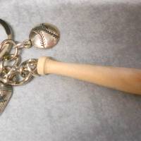 Baseball Schlüsselanhänger versilbert mit Holz Schläger Bild 2