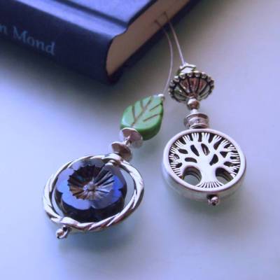 Lesezeichen Lebensbaum und blaue Blume - Geschenk zum Buch