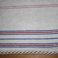 Decke mit Spitze aus alten Leinen Handtüchern Bild 7