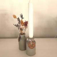 Hübsche kleine Vase aus Beton für Trockenblumen, auch als Kerzenständer, 10 cm hoch Bild 1