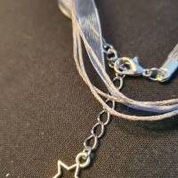 Halskette mit Ornamentanhänger grau Bild 3