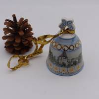 Weihnachtsglocke aus Porzellan in weiß blau und gold, hübscher Klang, Weihnachtsdeko, Adventszeit, Christkind läuten Bild 1