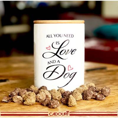 Porzellan Leckerlidose ALL YOU NEED IS LOVE AND A DOG - 700 ml