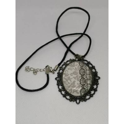 Wunderschöne Medaillon-Kette in Tibetischen Stil