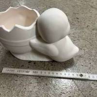 Küken mit Ei als Blumentopf oder Schale ca.20x12cm - Handbemalte wetterfeste Gießkeramik oder zum selber Bemalen Bild 7
