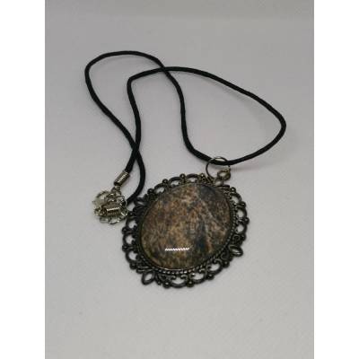 Wunderschöne Medaillon-Kette in Tibetischen Stil