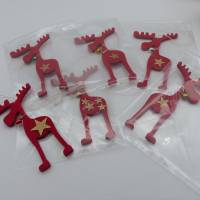 6 Elche aus rotem Filz mit Glöckchen und goldenen Sternen, Weihnachten, Dekoration, Geschenkanhänger, Baumschmuck Bild 1